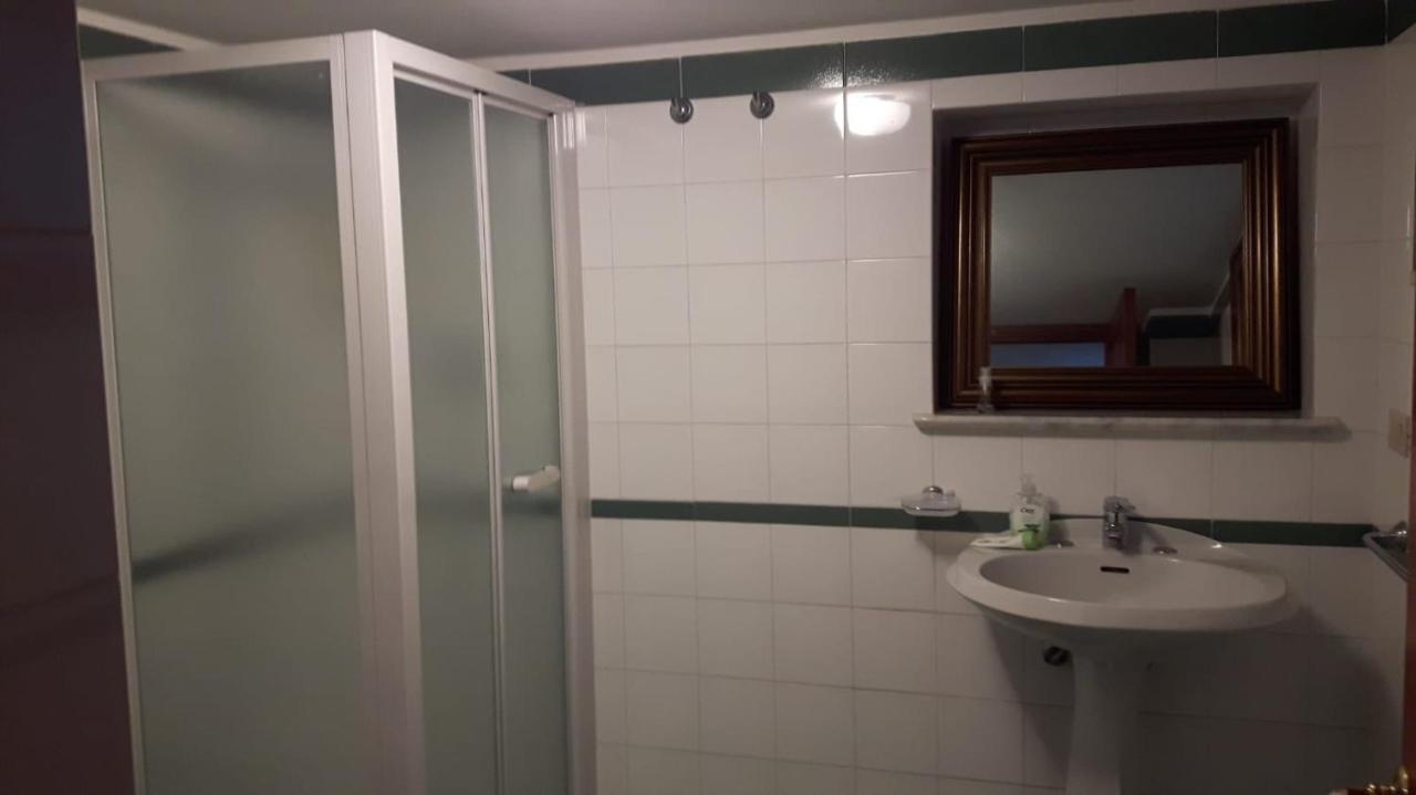 Park House Hotel Мондело Екстериор снимка
